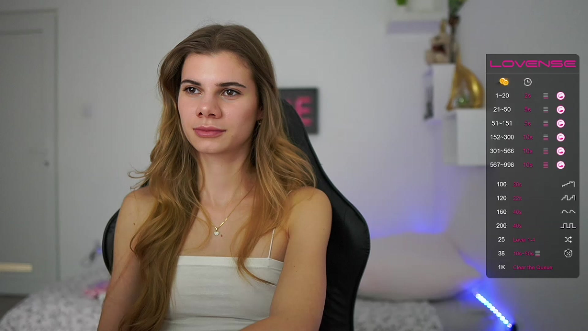 Gallery image thumbnail from RileyReid_18's myfreecams stream on, 02/02/2023, 16:43 image 20 of 20