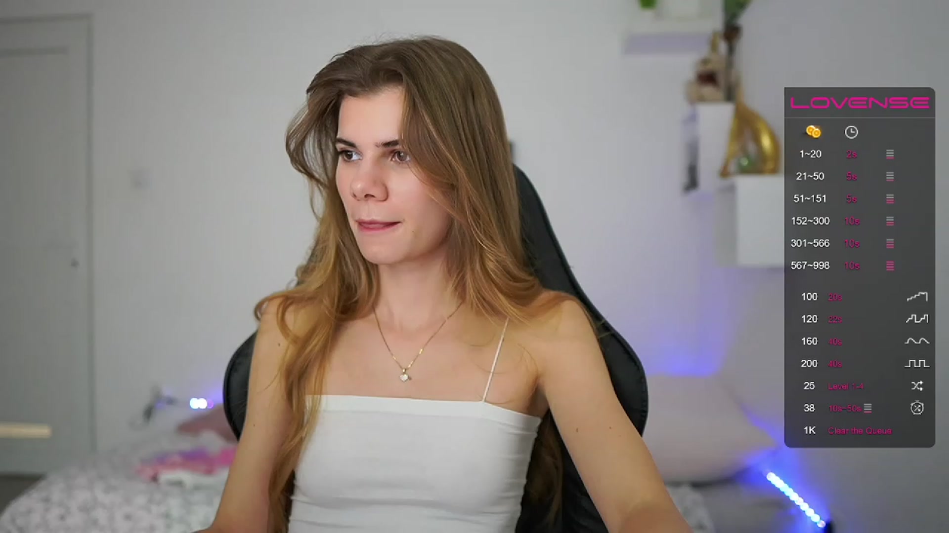 Gallery image thumbnail from RileyReid_18's myfreecams stream on, 02/02/2023, 16:43 image 2 of 20