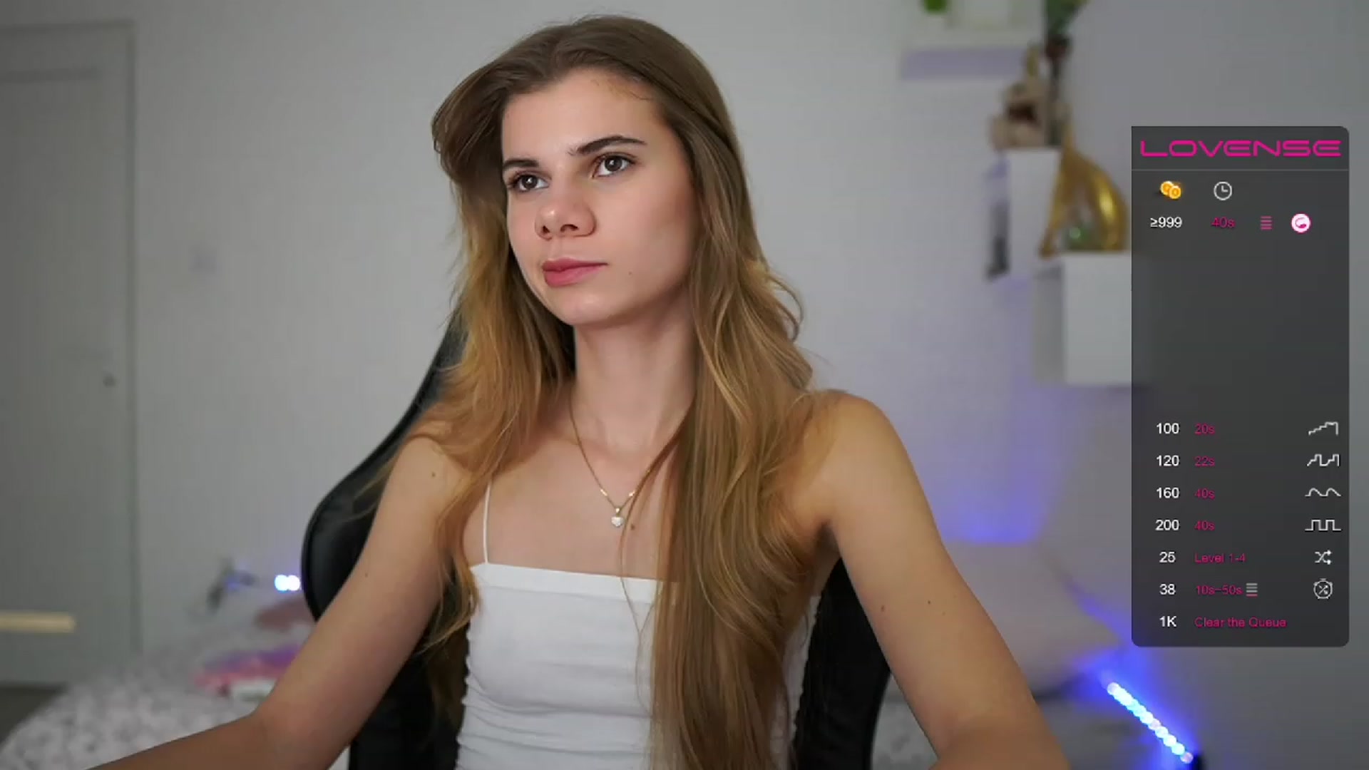 Gallery image thumbnail from RileyReid_18's myfreecams stream on, 02/02/2023, 17:16 image 17 of 20