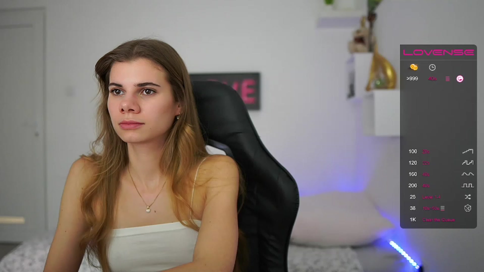 Gallery image thumbnail from RileyReid_18's myfreecams stream on, 02/02/2023, 19:00 image 4 of 20