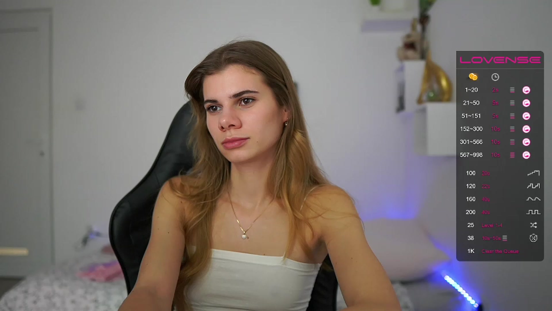 Gallery image thumbnail from RileyReid_18's myfreecams stream on, 02/02/2023, 19:00 image 5 of 20