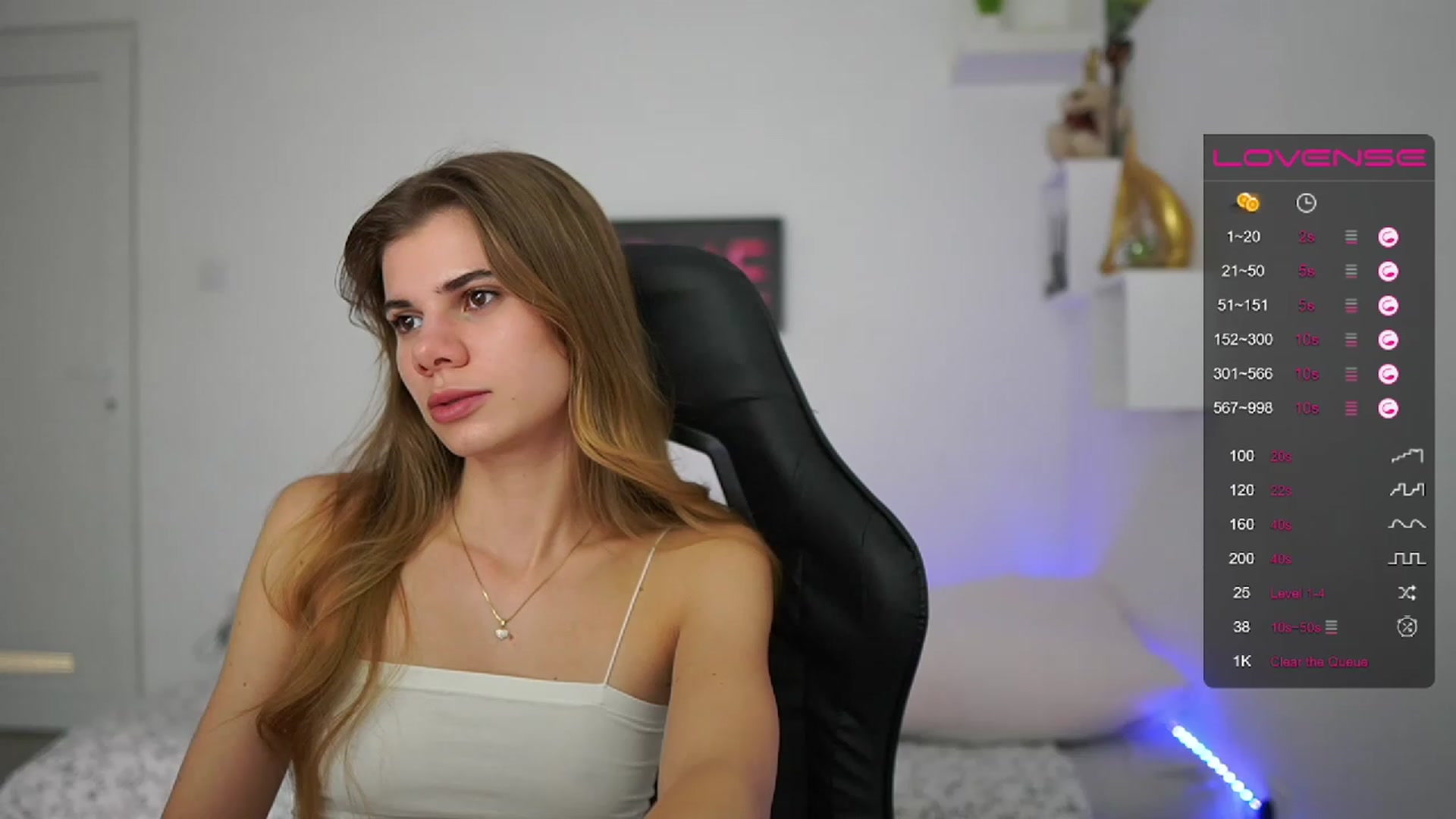 Gallery image thumbnail from RileyReid_18's myfreecams stream on, 02/02/2023, 19:00 image 1 of 20