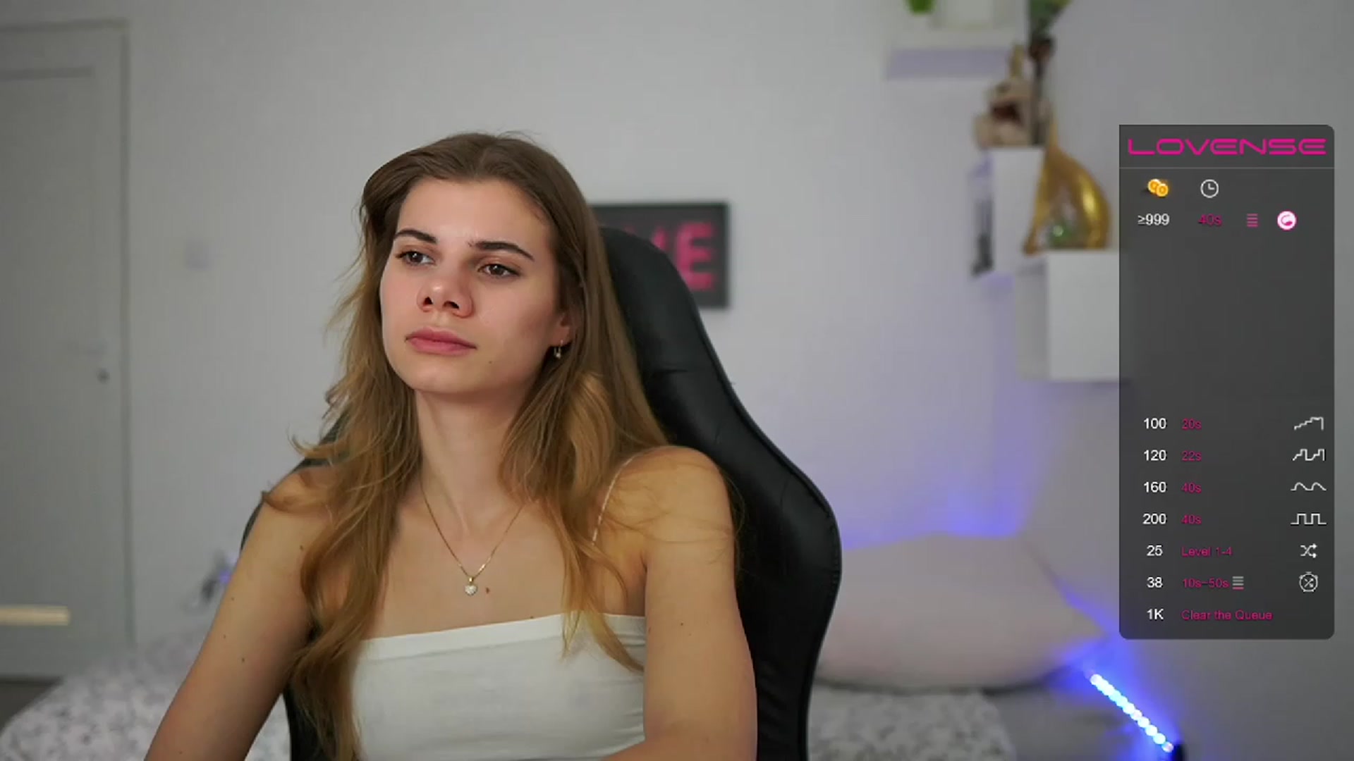 Gallery image thumbnail from RileyReid_18's myfreecams stream on, 02/02/2023, 19:00 image 8 of 20