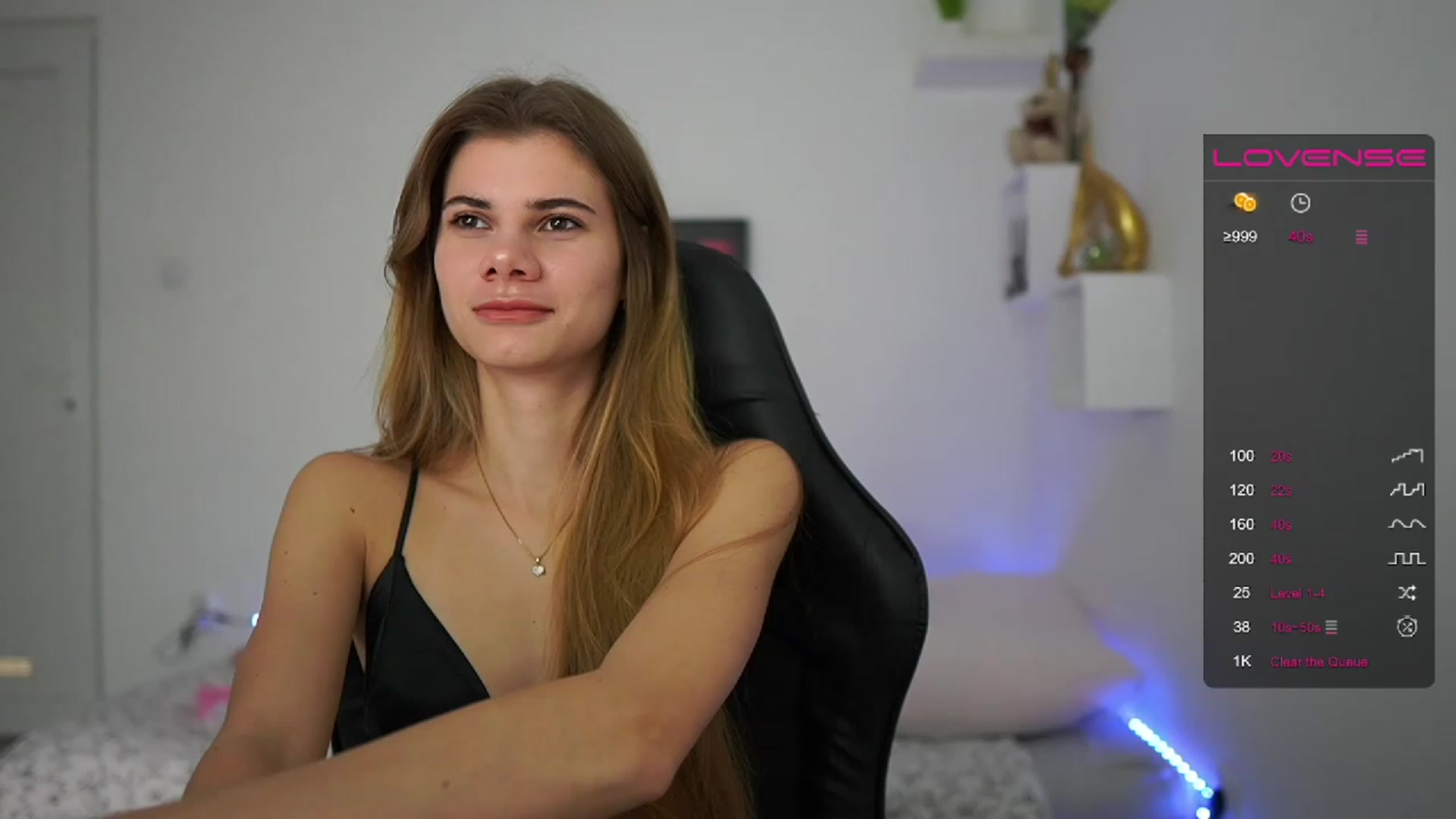 Gallery image thumbnail from RileyReid_18's myfreecams stream on, 02/03/2023, 14:28 image 18 of 20
