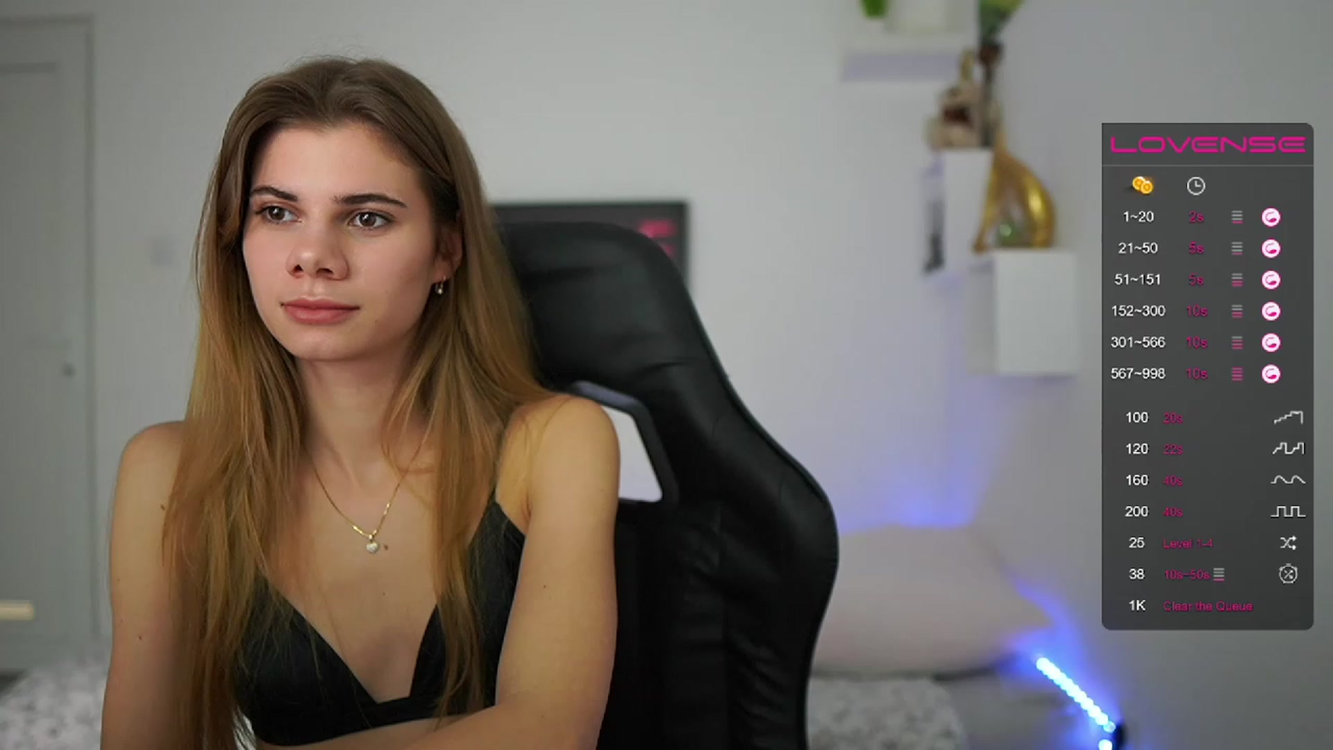 Gallery image thumbnail from RileyReid_18's myfreecams stream on, 02/03/2023, 16:59 image 9 of 20