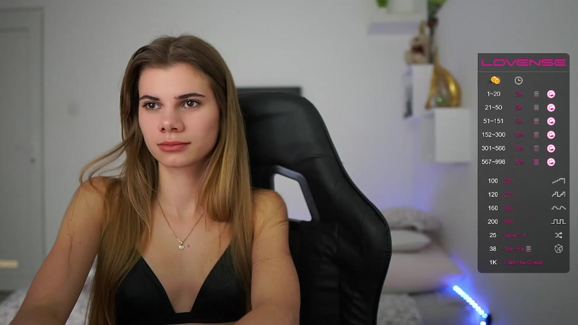 Gallery image thumbnail from RileyReid_18's myfreecams stream on, 02/03/2023, 17:56 image 2 of 20