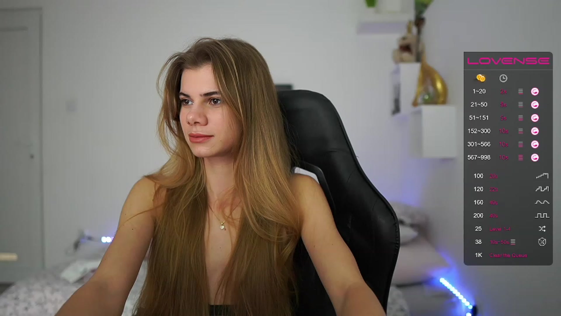 Gallery image thumbnail from RileyReid_18's myfreecams stream on, 02/03/2023, 17:56 image 14 of 20