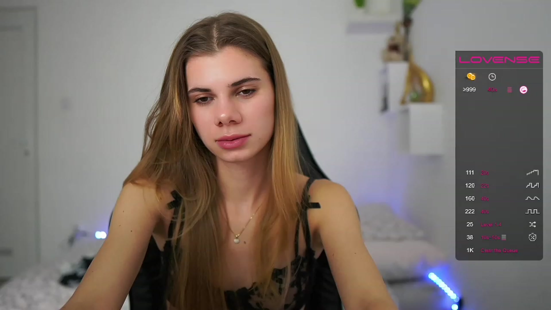 Gallery image thumbnail from RileyReid_18's myfreecams stream on, 02/04/2023, 15:33 image 15 of 20
