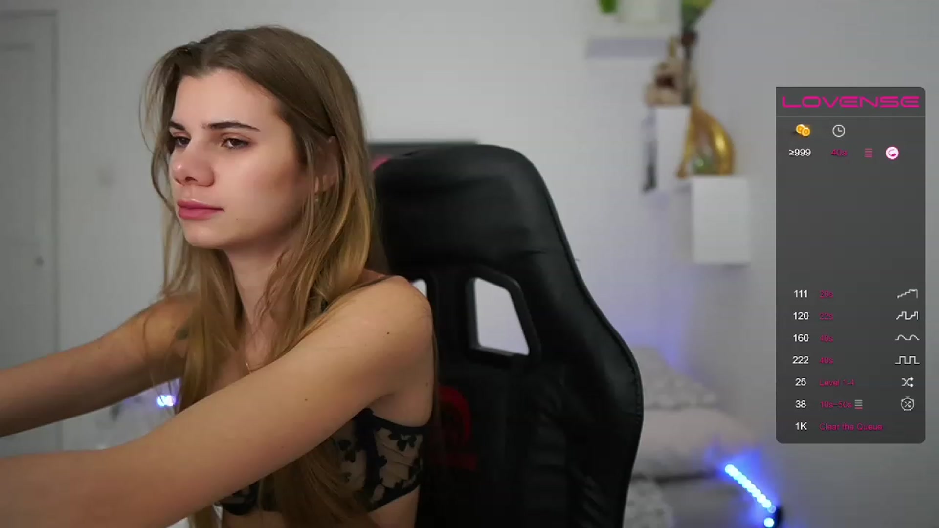 Gallery image thumbnail from RileyReid_18's myfreecams stream on, 02/04/2023, 15:33 image 1 of 20