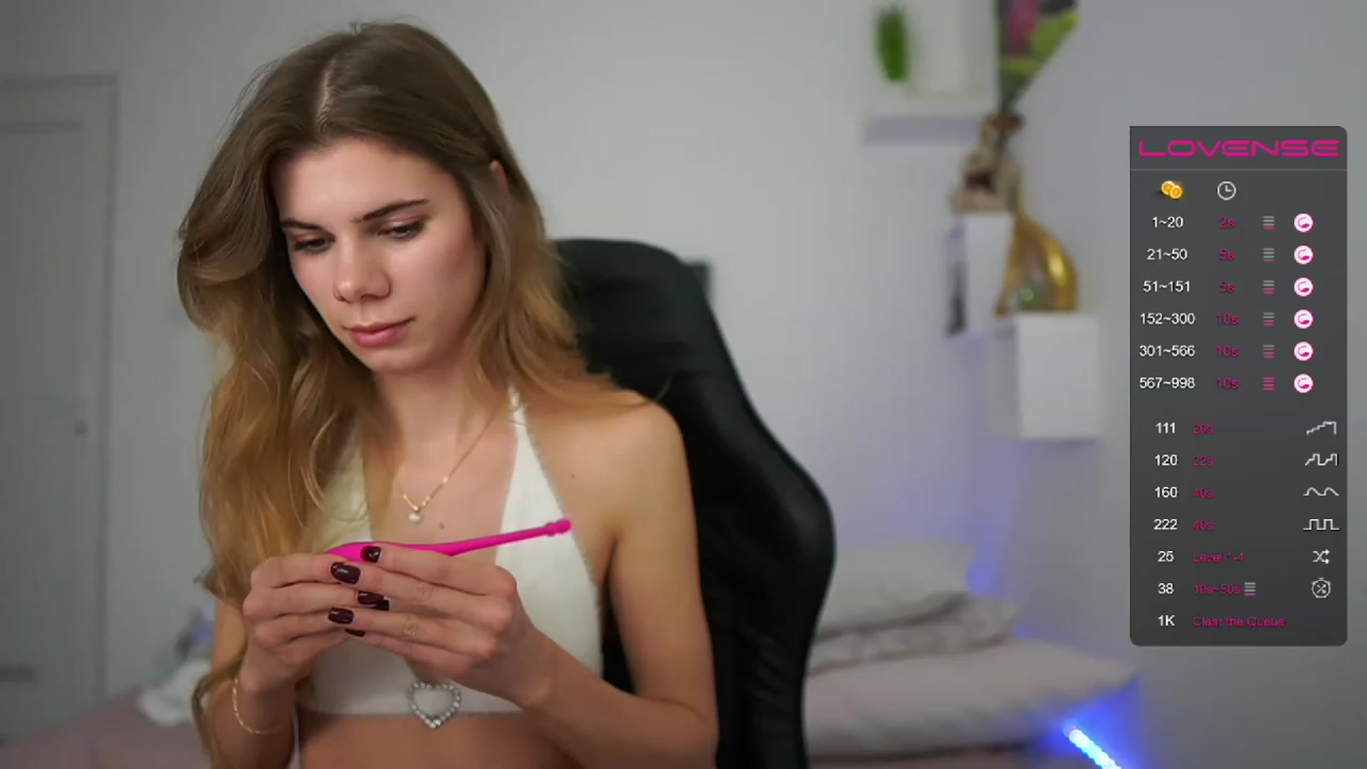 Gallery image thumbnail from RileyReid_18's myfreecams stream on, 02/05/2023, 12:59 image 18 of 20