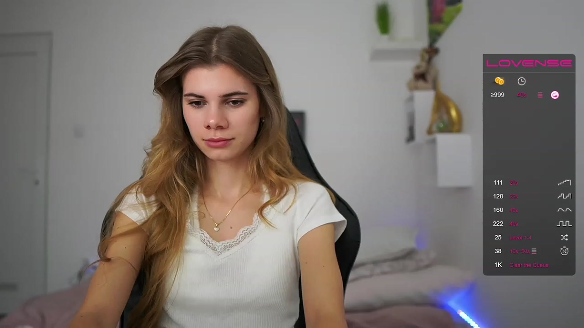 Gallery image thumbnail from RileyReid_18's myfreecams stream on, 02/05/2023, 12:59 image 4 of 20