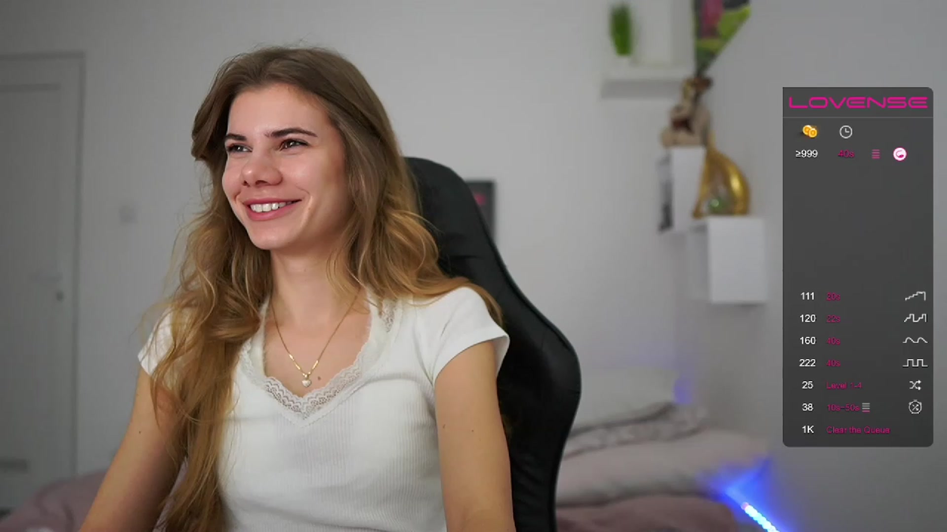 Gallery image thumbnail from RileyReid_18's myfreecams stream on, 02/05/2023, 12:59 image 6 of 20