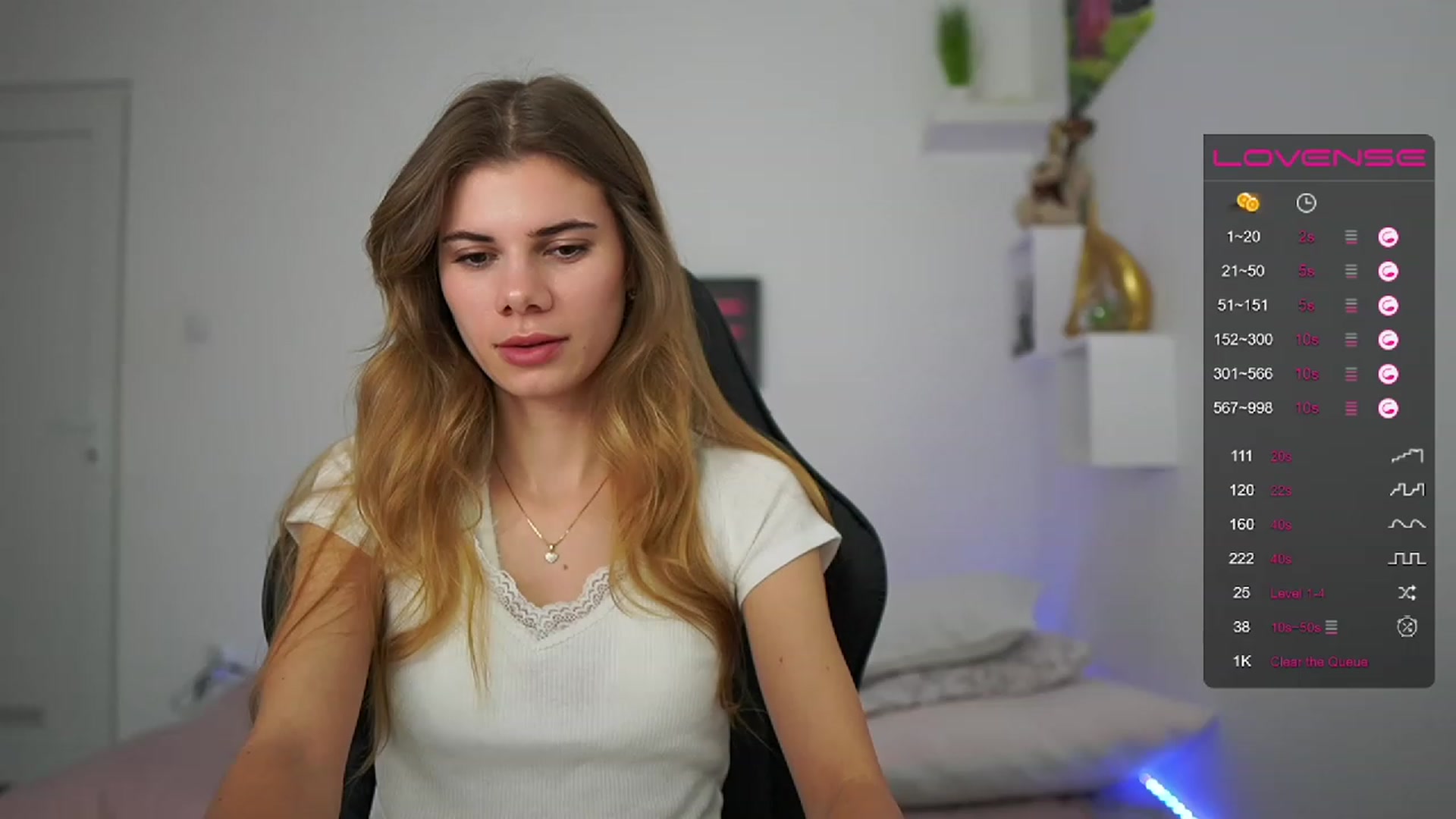 Gallery image thumbnail from RileyReid_18's myfreecams stream on, 02/05/2023, 12:59 image 11 of 20