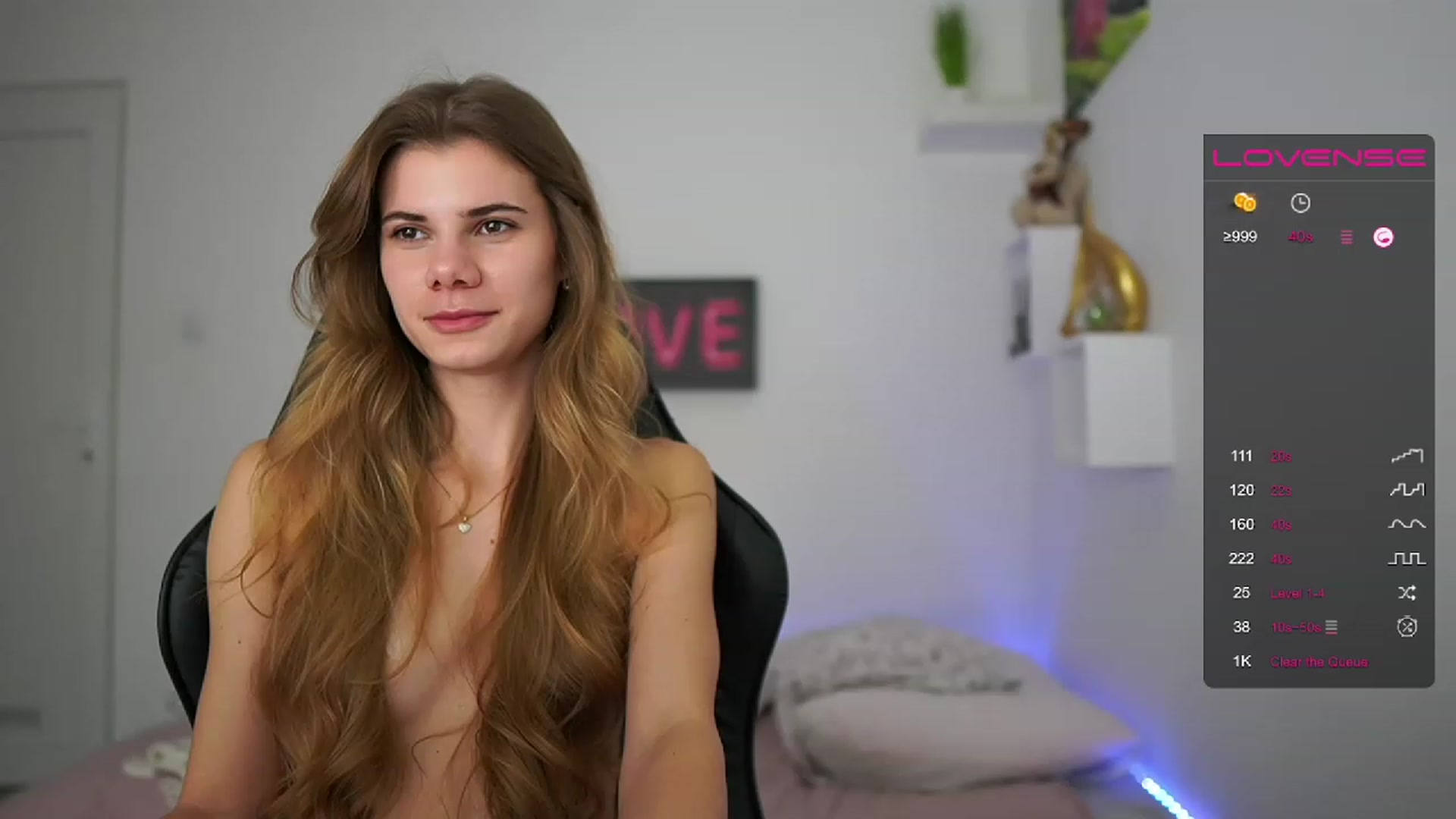 Gallery image thumbnail from RileyReid_18's myfreecams stream on, 02/05/2023, 16:32 image 18 of 20