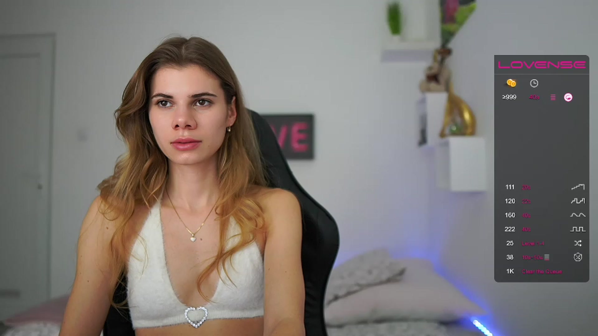 Gallery image thumbnail from RileyReid_18's myfreecams stream on, 02/05/2023, 20:10 image 15 of 20