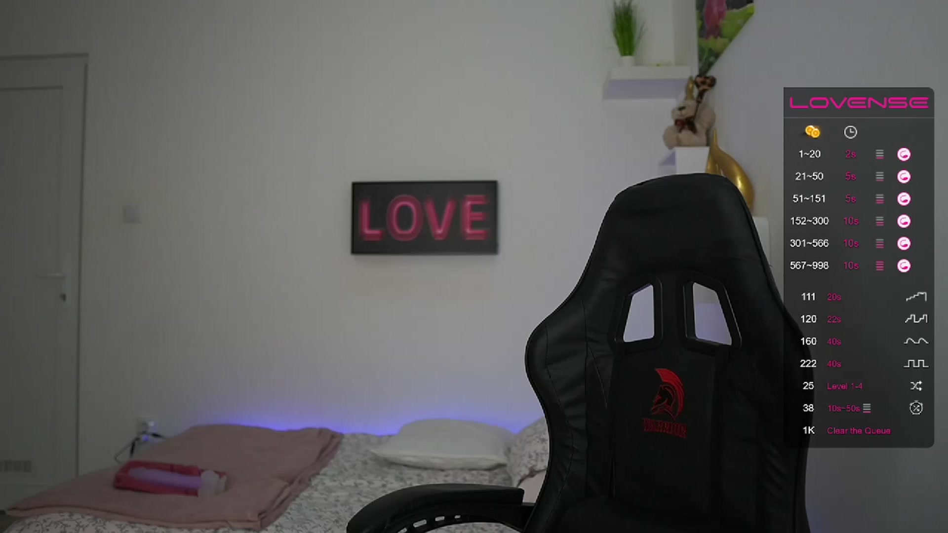 Gallery image thumbnail from RileyReid_18's myfreecams stream on, 02/05/2023, 20:10 image 12 of 20
