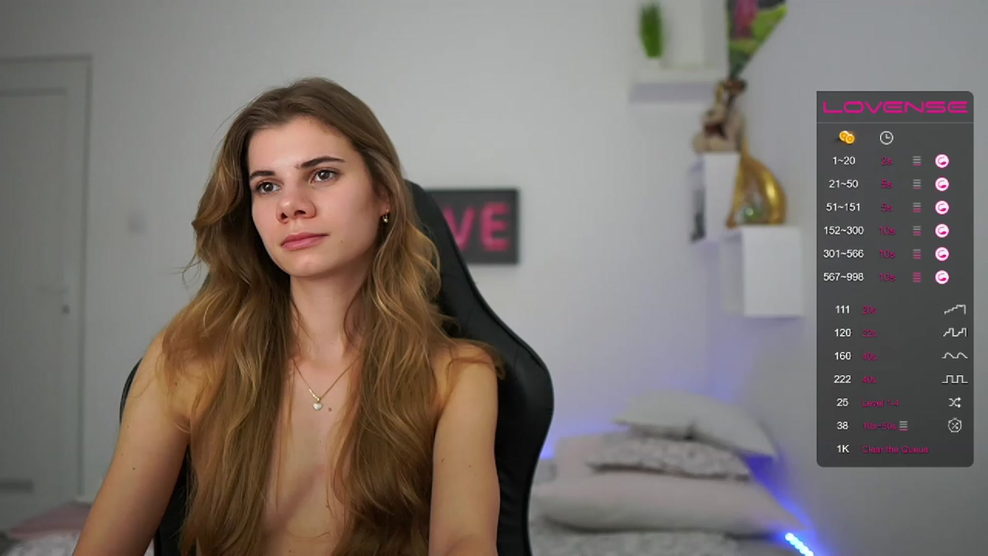 Gallery image thumbnail from RileyReid_18's myfreecams stream on, 02/05/2023, 21:02 image 17 of 20