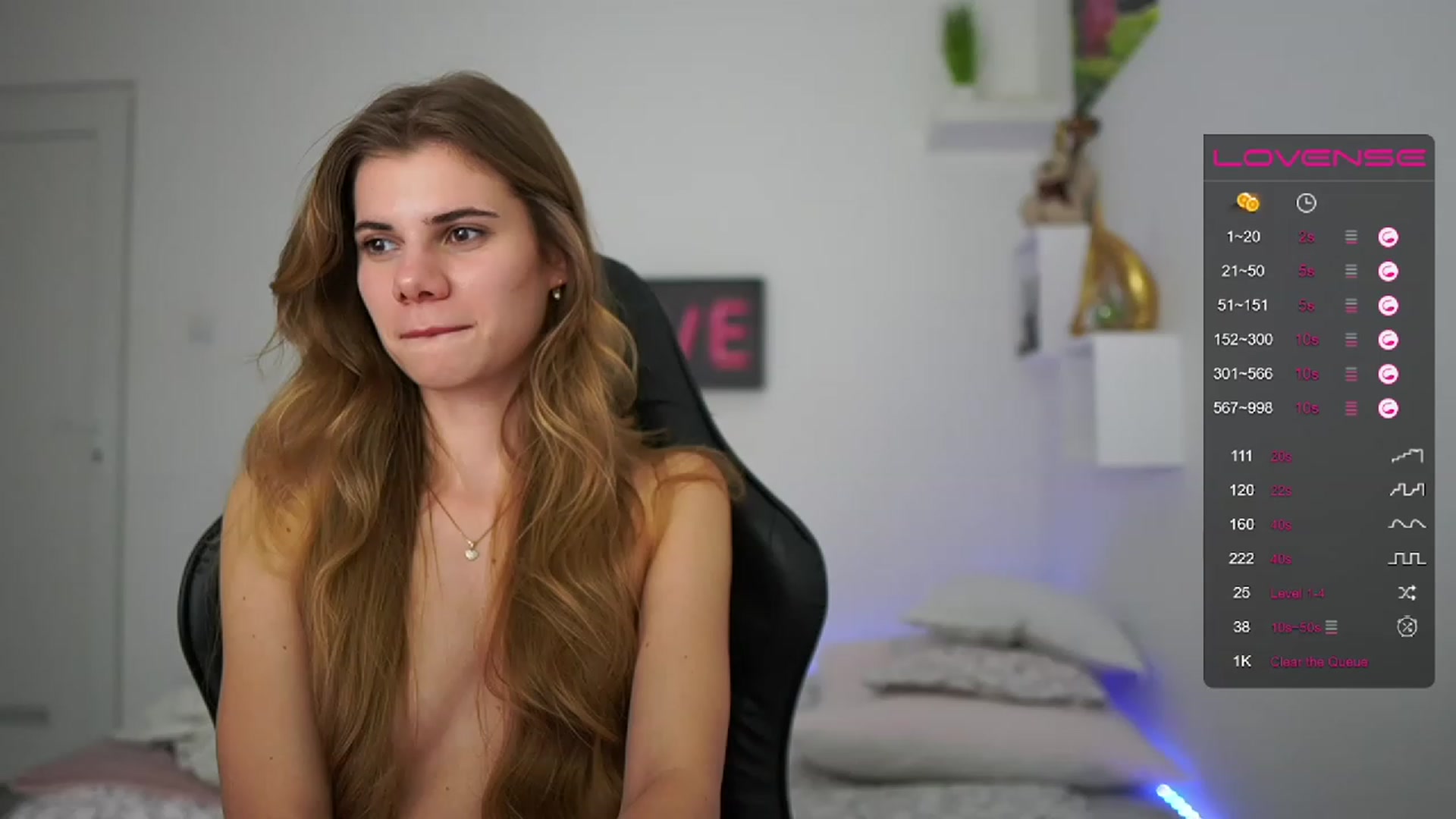 Gallery image thumbnail from RileyReid_18's myfreecams stream on, 02/05/2023, 21:02 image 16 of 20