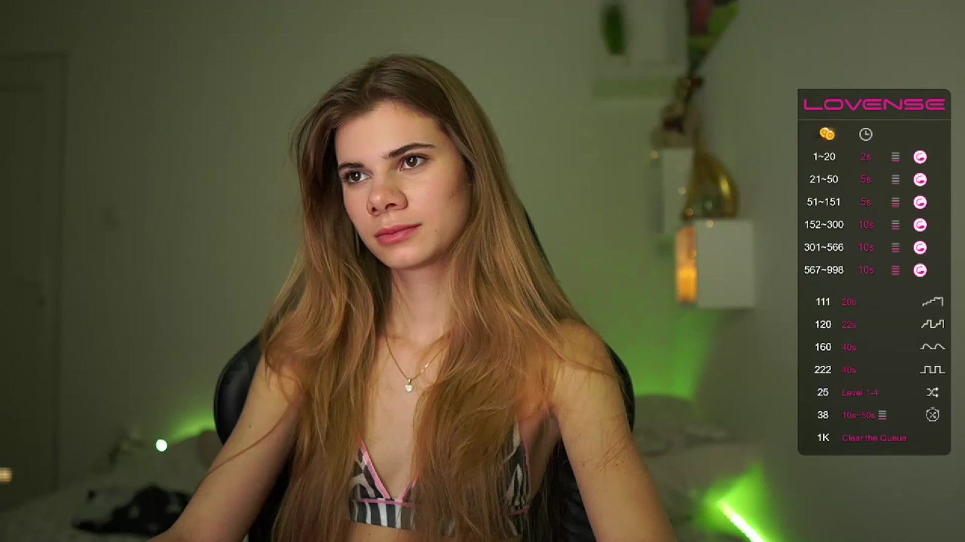 Gallery image thumbnail from RileyReid_18's myfreecams stream on, 02/09/2023, 16:34 image 11 of 20