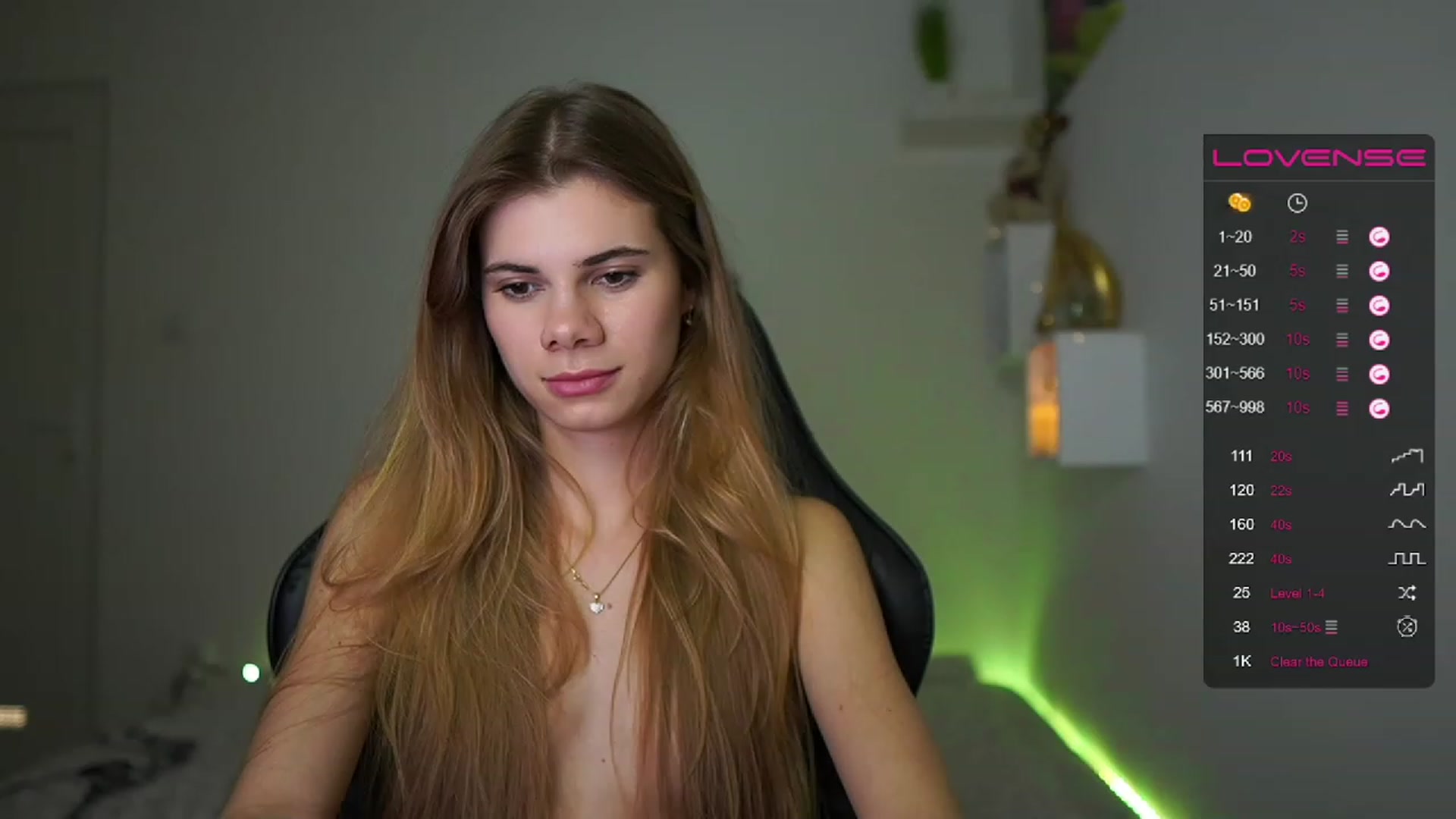 Gallery image thumbnail from RileyReid_18's myfreecams stream on, 02/09/2023, 19:02 image 9 of 20