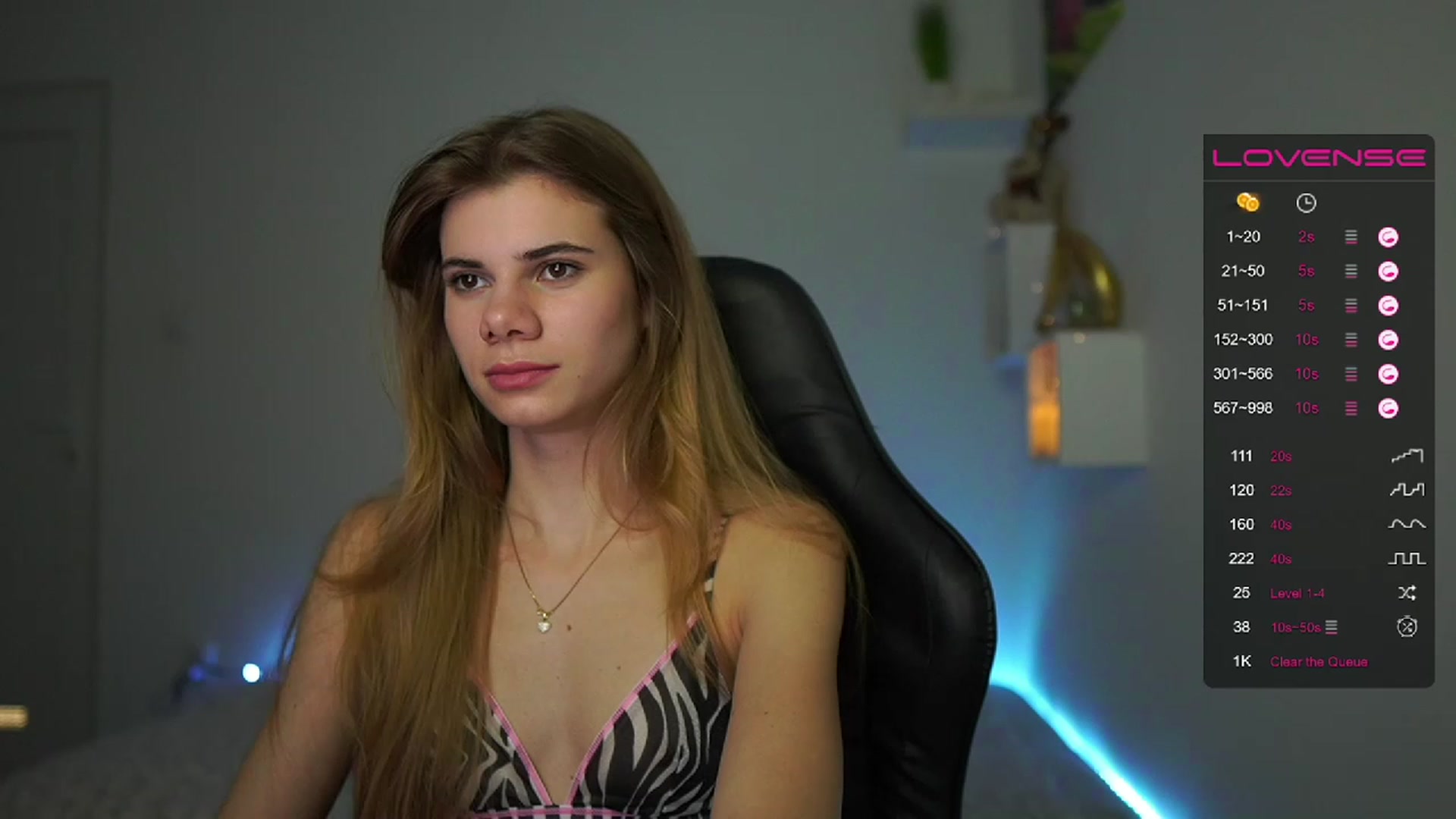 Gallery image thumbnail from RileyReid_18's myfreecams stream on, 02/09/2023, 19:02 image 12 of 20