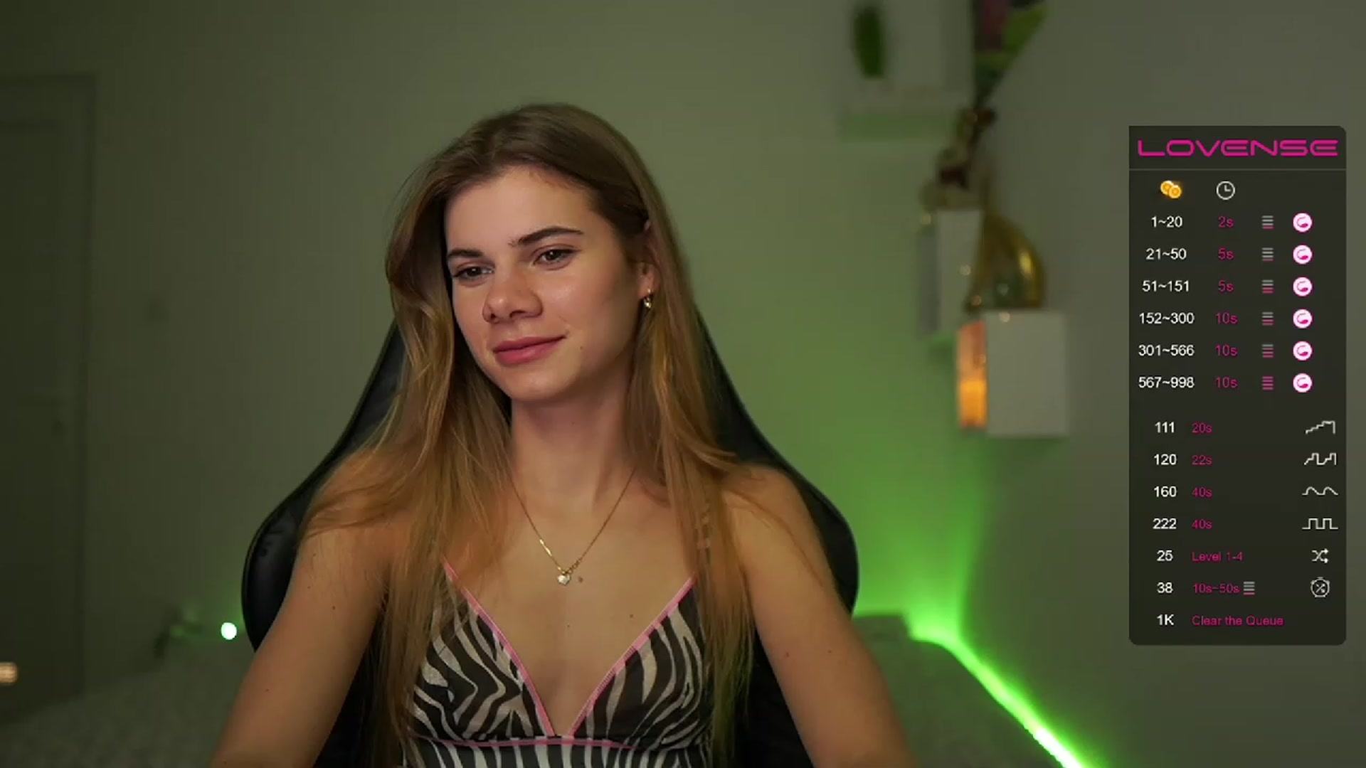 Gallery image thumbnail from RileyReid_18's myfreecams stream on, 02/09/2023, 19:02 image 1 of 20