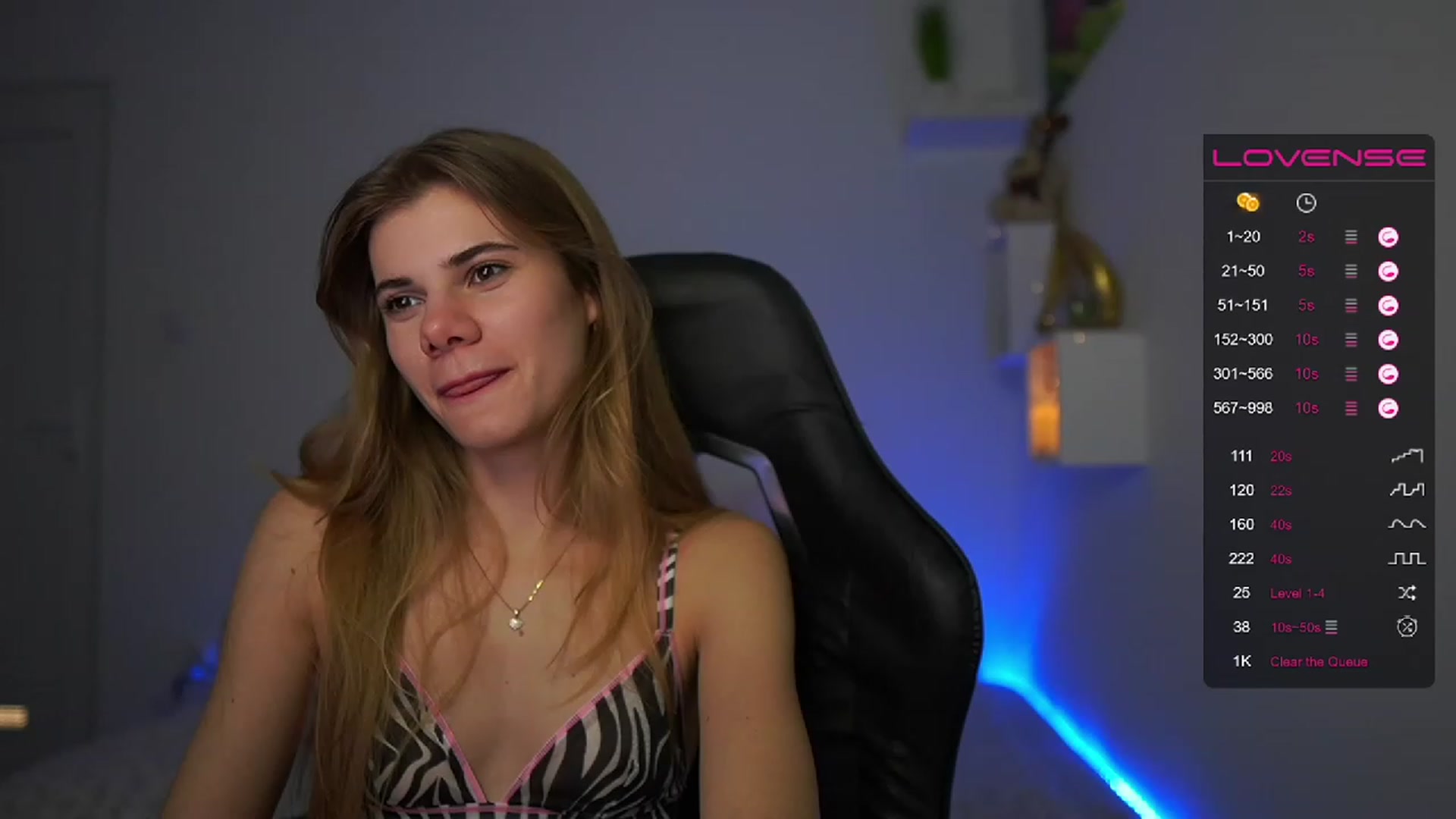 Gallery image thumbnail from RileyReid_18's myfreecams stream on, 02/09/2023, 19:02 image 15 of 20