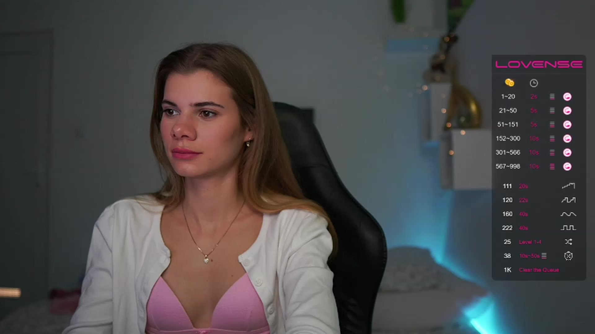 Gallery image thumbnail from RileyReid_18's myfreecams stream on, 02/10/2023, 14:57 image 20 of 20