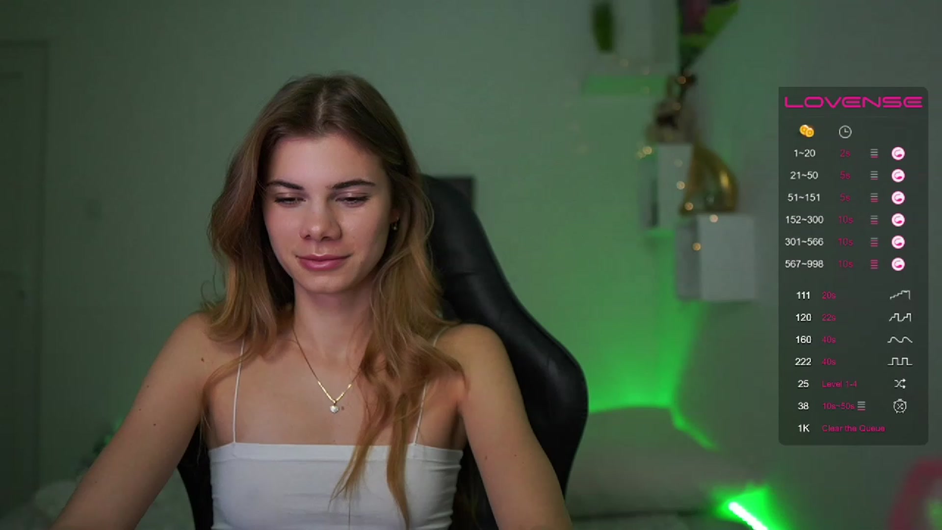 Gallery image thumbnail from RileyReid_18's myfreecams stream on, 02/12/2023, 13:49 image 19 of 20
