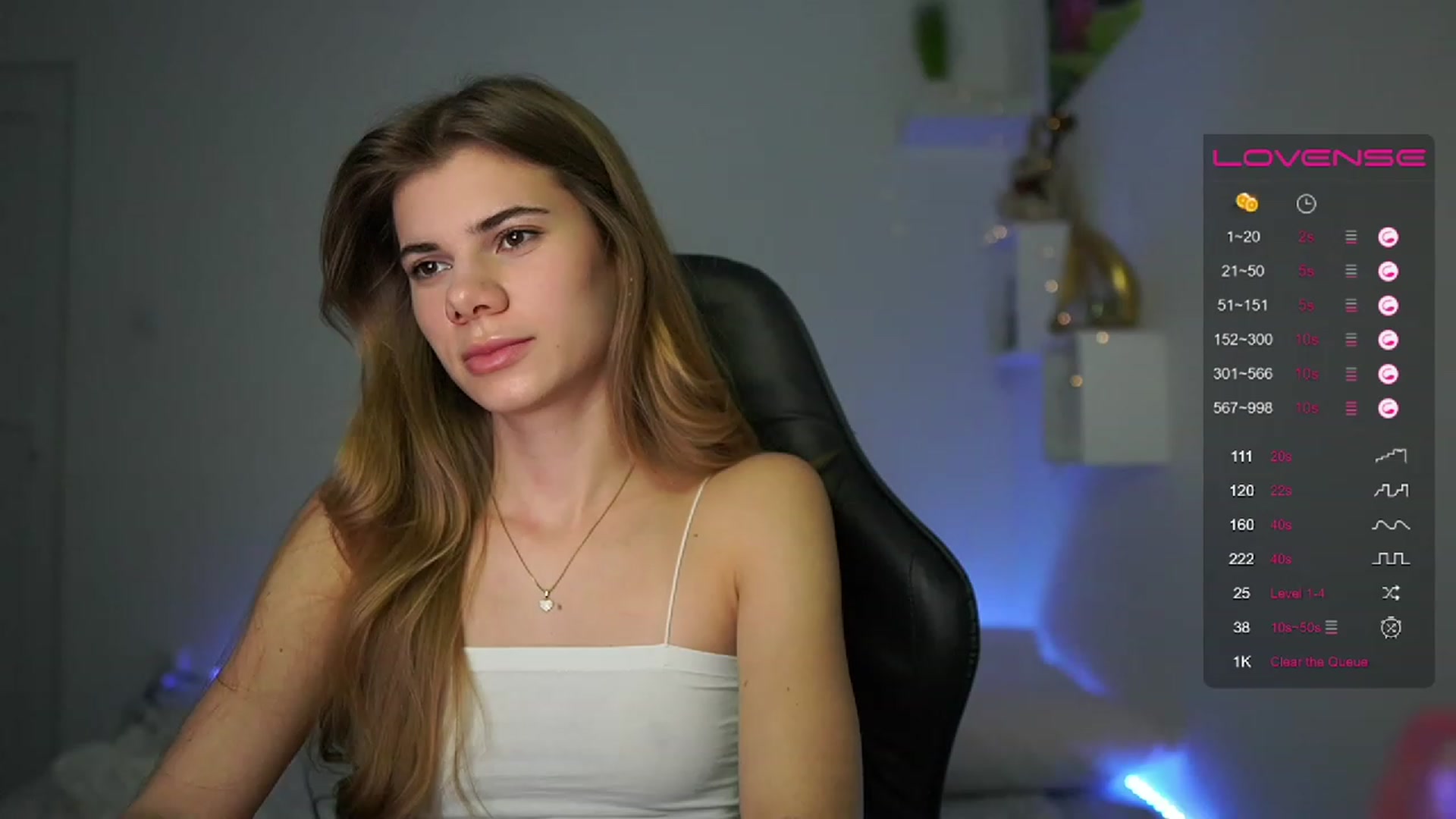 Gallery image thumbnail from RileyReid_18's myfreecams stream on, 02/12/2023, 14:47 image 1 of 20