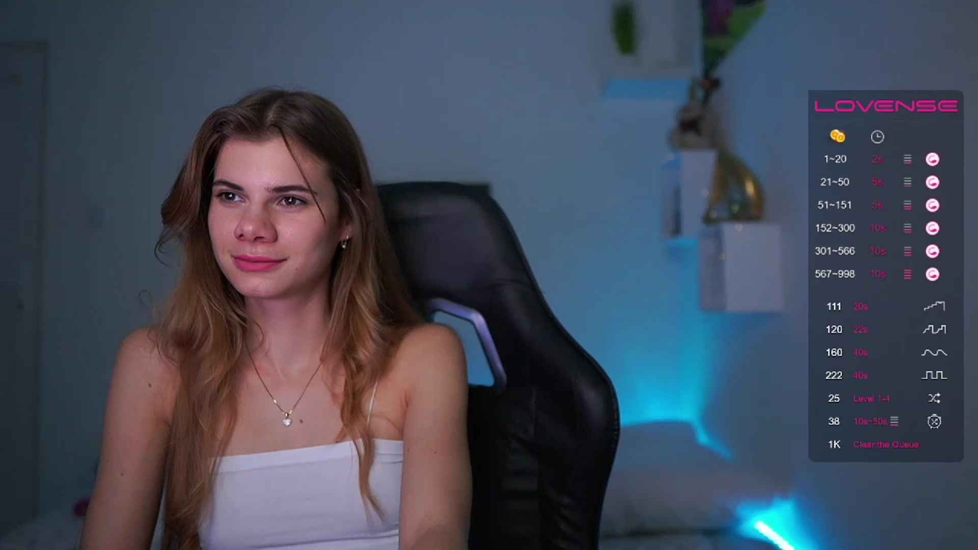 Gallery image thumbnail from RileyReid_18's myfreecams stream on, 02/12/2023, 19:05 image 15 of 20