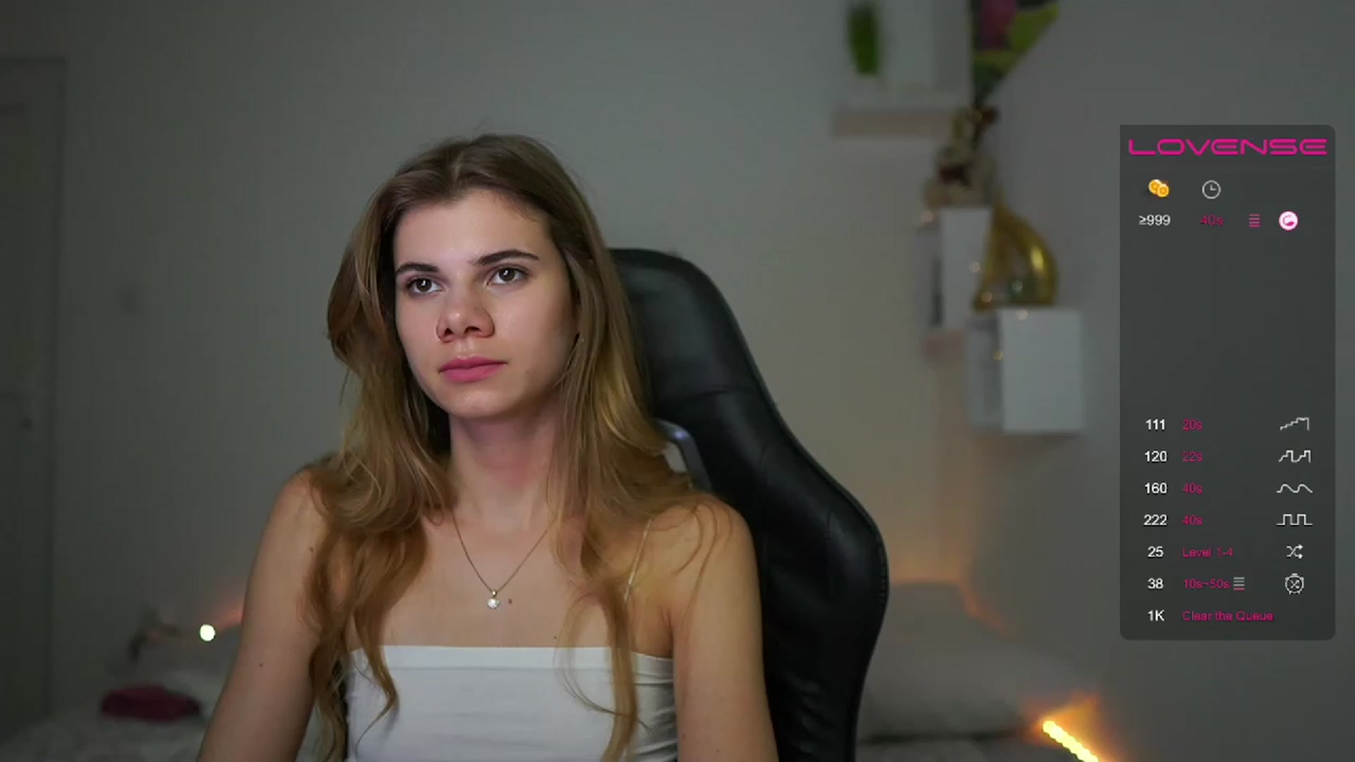 Gallery image thumbnail from RileyReid_18's myfreecams stream on, 02/12/2023, 19:05 image 3 of 20