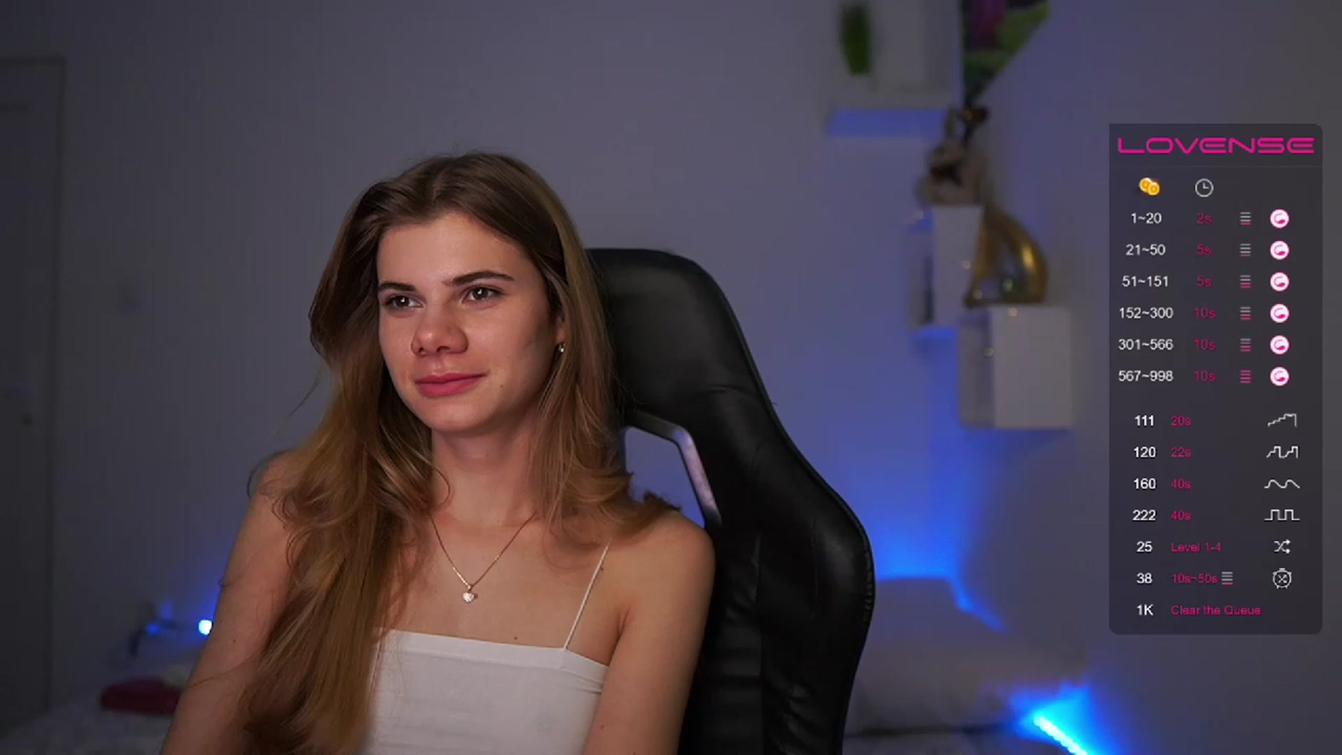 Gallery image thumbnail from RileyReid_18's myfreecams stream on, 02/12/2023, 19:05 image 13 of 20
