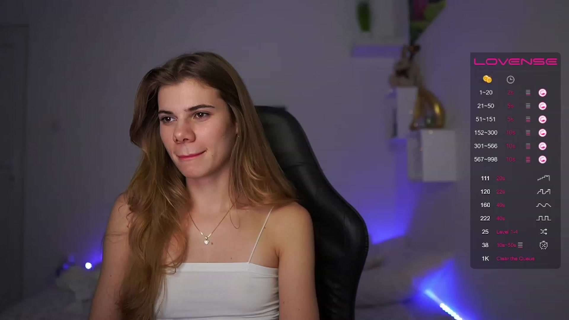 Gallery image thumbnail from RileyReid_18's myfreecams stream on, 02/12/2023, 20:53 image 6 of 20