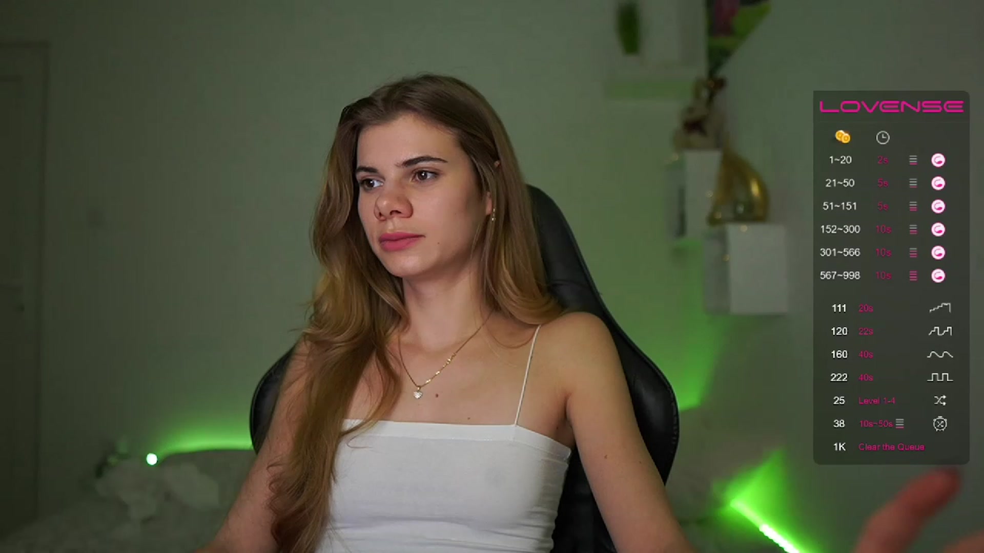 Gallery image thumbnail from RileyReid_18's myfreecams stream on, 02/12/2023, 20:53 image 14 of 20