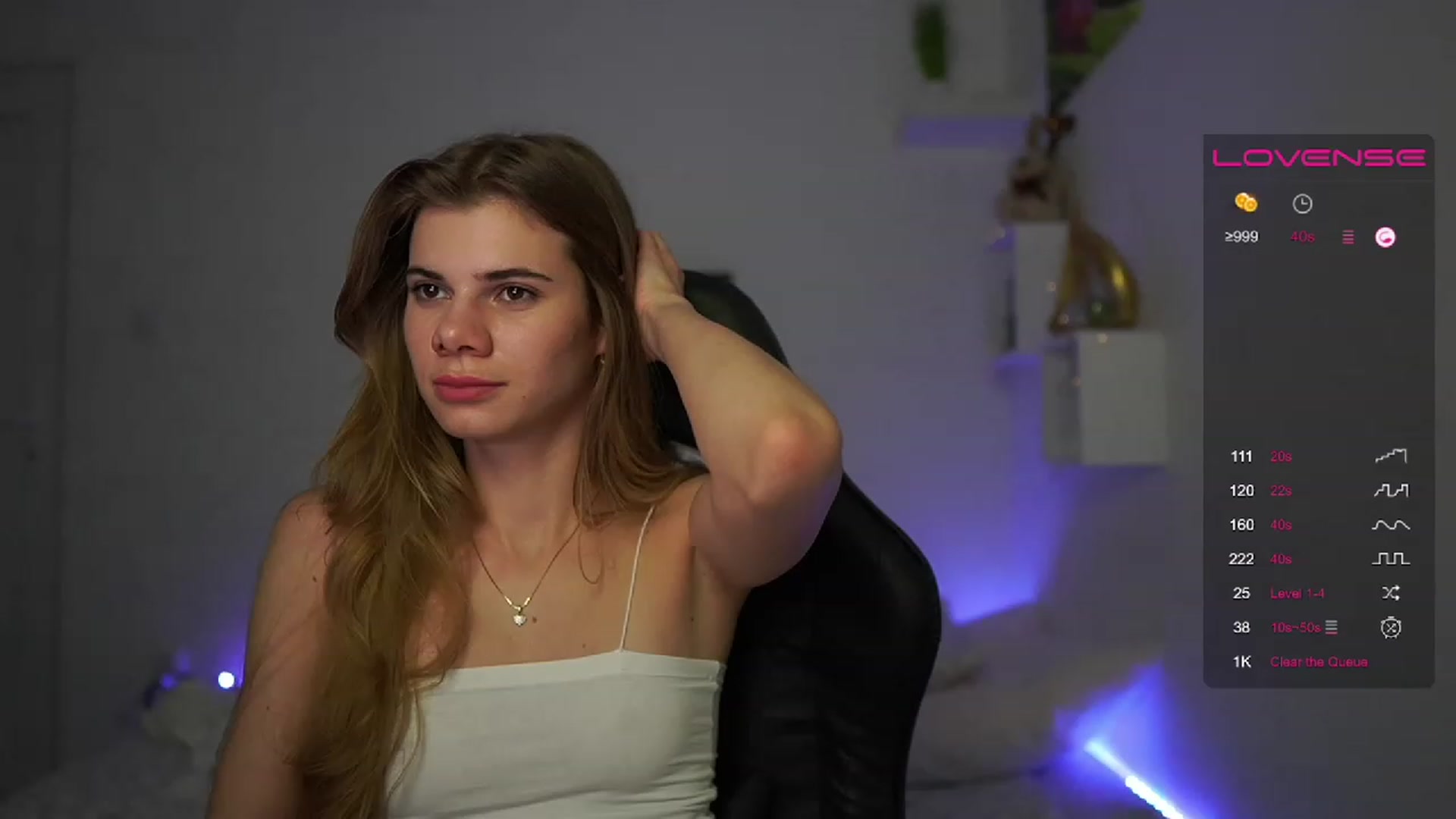 Gallery image thumbnail from RileyReid_18's myfreecams stream on, 02/12/2023, 20:53 image 5 of 20
