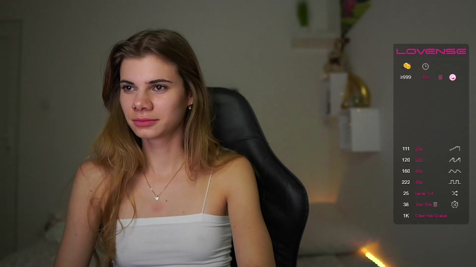 Gallery image thumbnail from RileyReid_18's myfreecams stream on, 02/12/2023, 22:53 image 12 of 20
