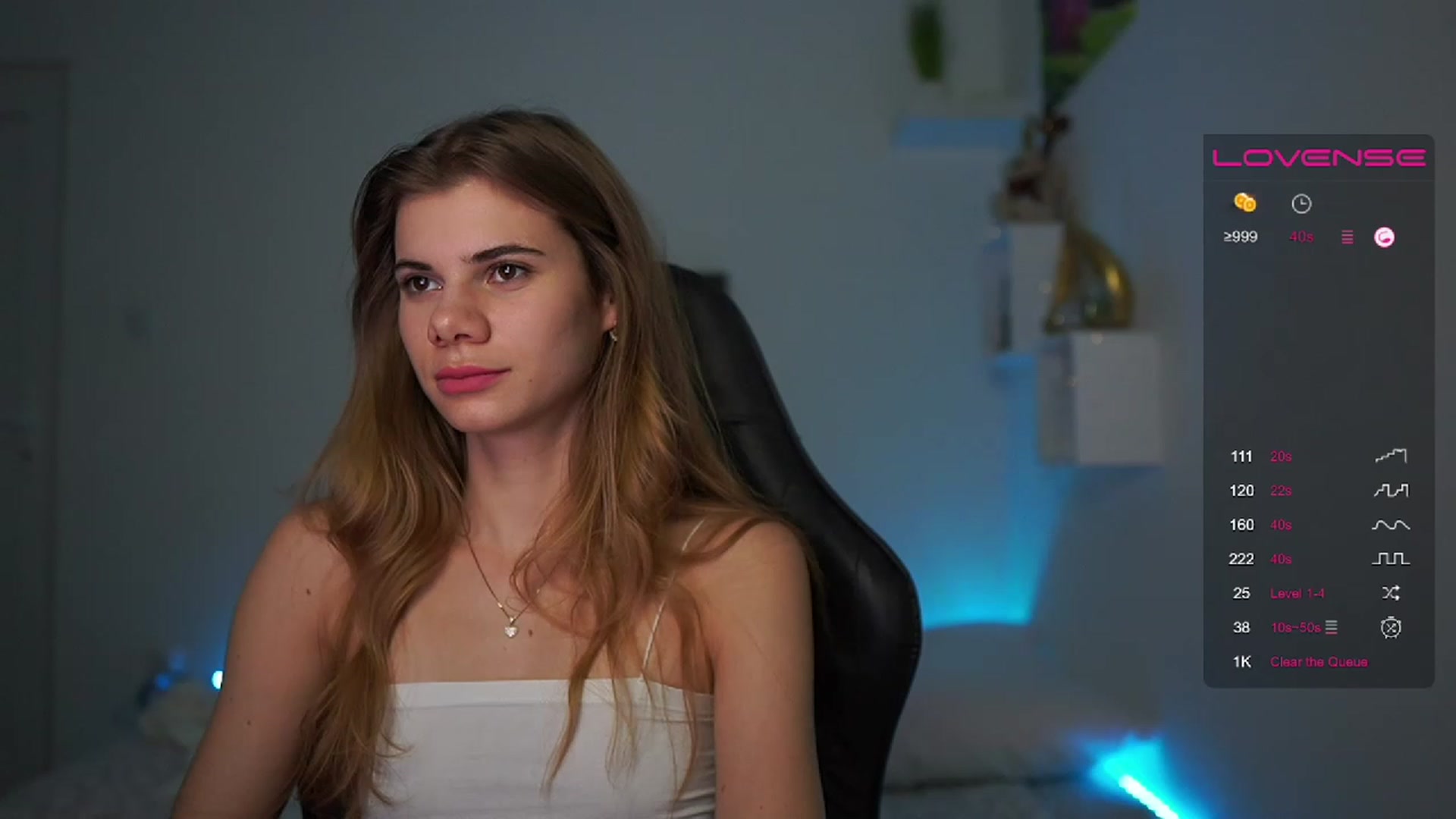 Gallery image thumbnail from RileyReid_18's myfreecams stream on, 02/12/2023, 22:53 image 7 of 20