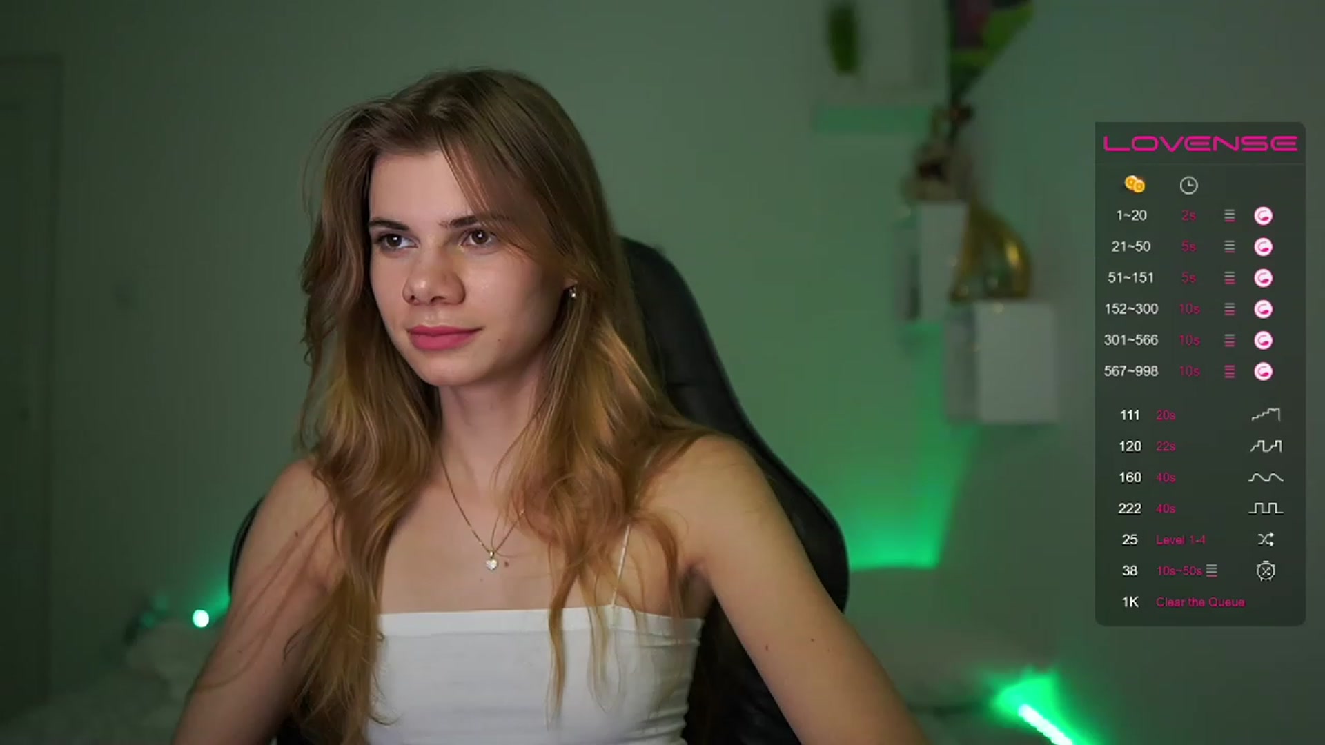 Gallery image thumbnail from RileyReid_18's myfreecams stream on, 02/12/2023, 22:53 image 4 of 20