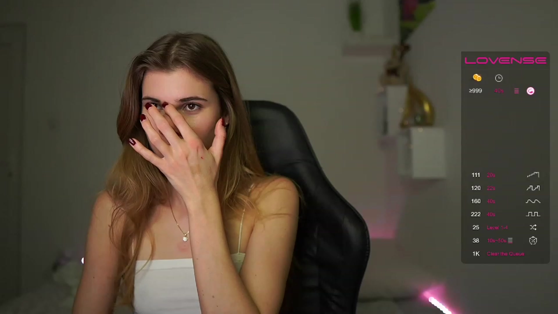 Gallery image thumbnail from RileyReid_18's myfreecams stream on, 02/12/2023, 22:53 image 15 of 20