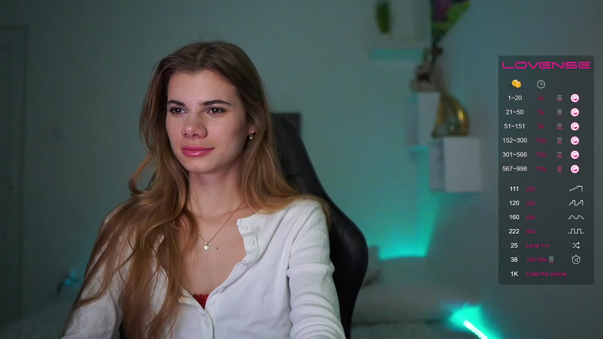Gallery image thumbnail from RileyReid_18's myfreecams stream on, 02/13/2023, 15:49 image 1 of 20