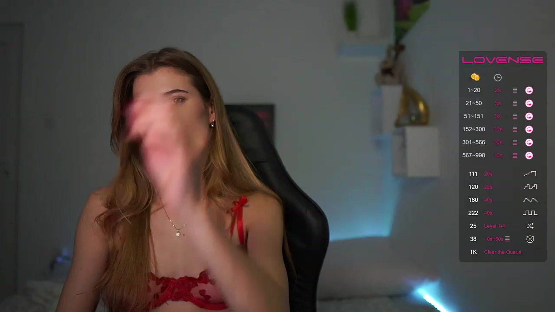 Gallery image thumbnail from RileyReid_18's myfreecams stream on, 02/13/2023, 16:43 image 7 of 20