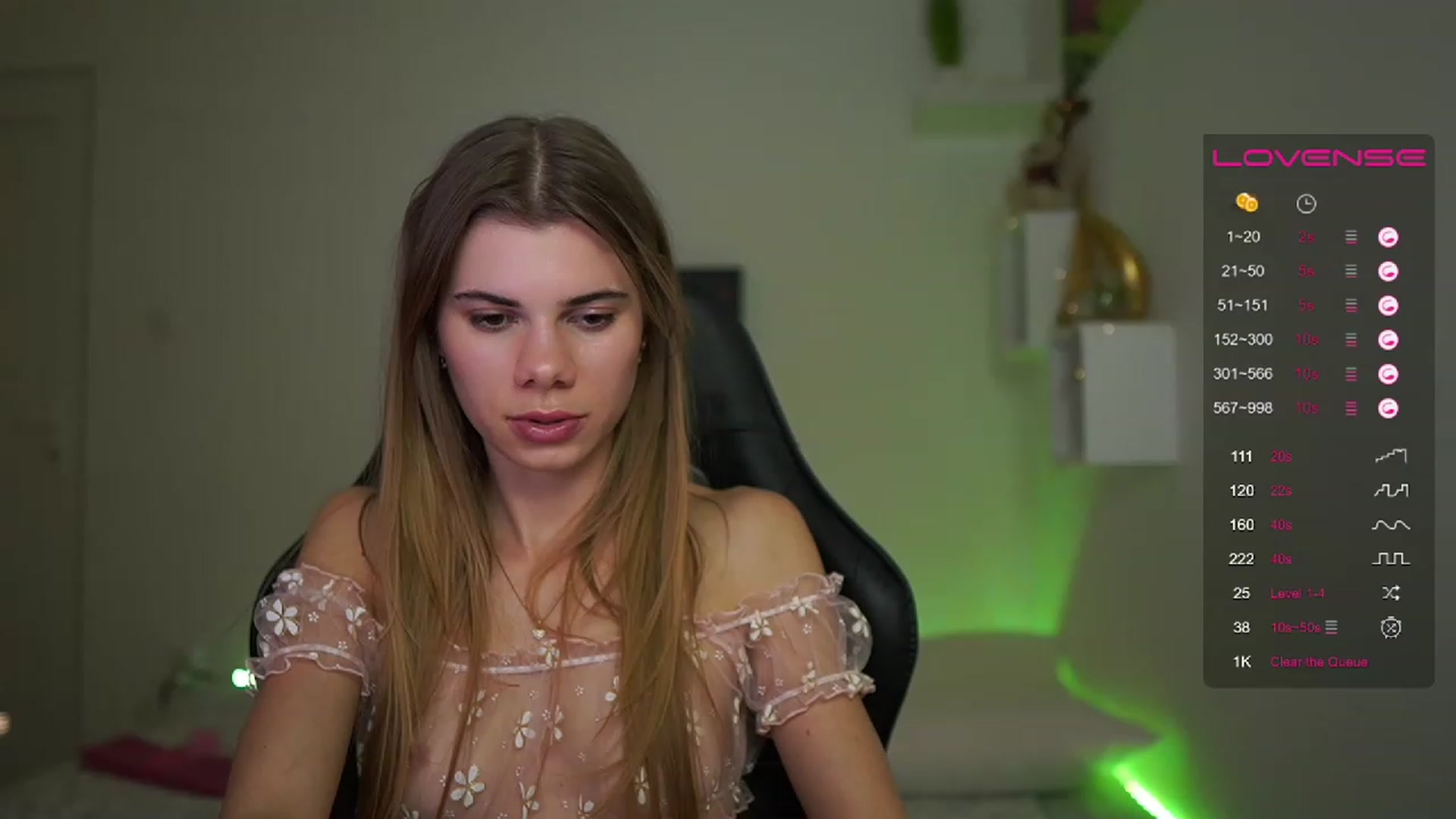Gallery image thumbnail from RileyReid_18's myfreecams stream on, 02/15/2023, 16:46 image 18 of 20