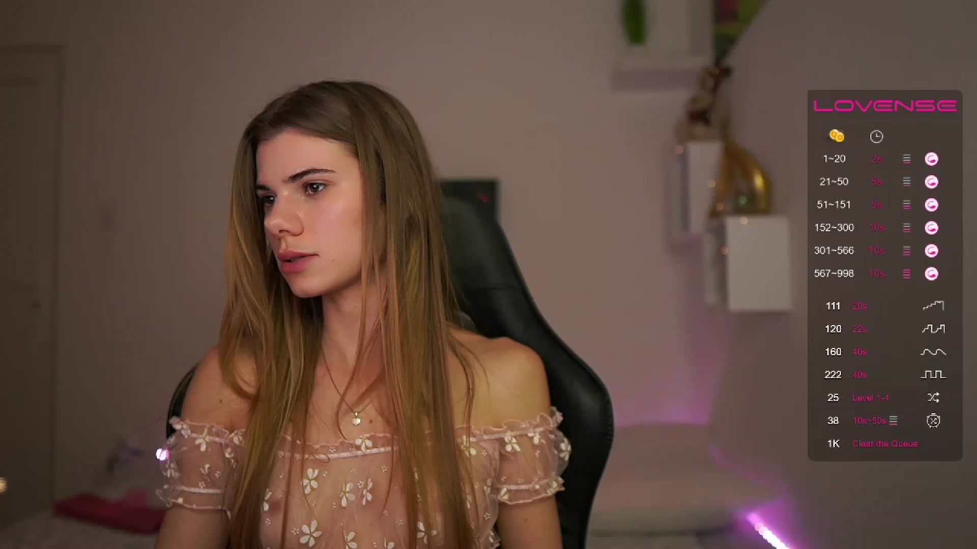 Gallery image thumbnail from RileyReid_18's myfreecams stream on, 02/15/2023, 16:46 image 17 of 20