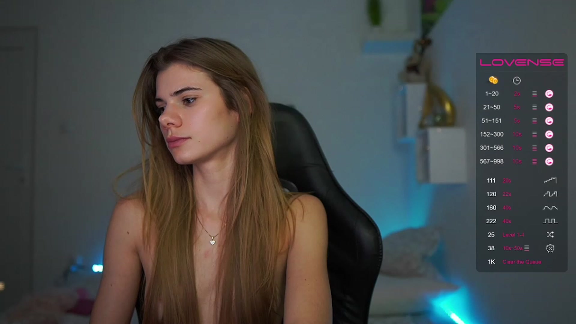 Gallery image thumbnail from RileyReid_18's myfreecams stream on, 02/15/2023, 19:21 image 11 of 20