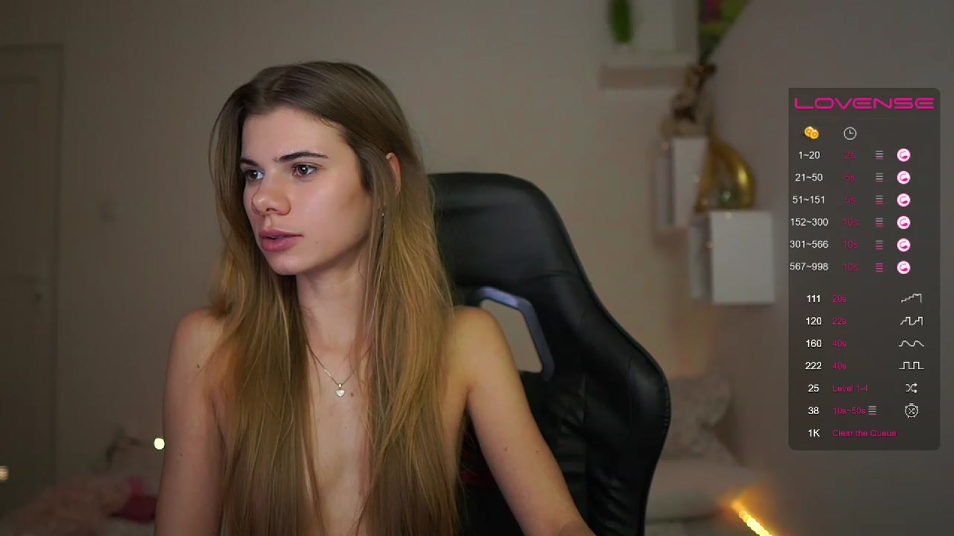 Gallery image thumbnail from RileyReid_18's myfreecams stream on, 02/15/2023, 19:21 image 16 of 20