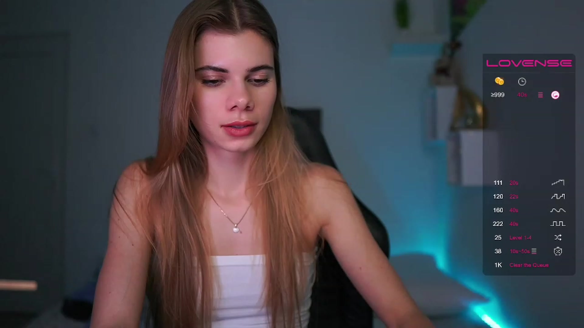 Gallery image thumbnail from RileyReid_18's myfreecams stream on, 02/19/2023, 19:13 image 11 of 20