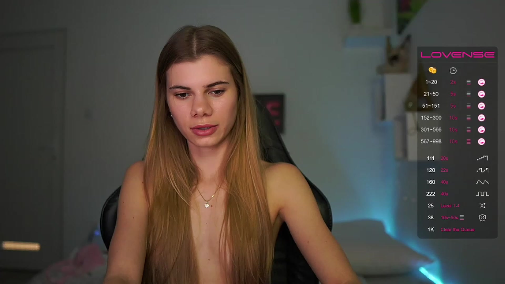 Gallery image thumbnail from RileyReid_18's myfreecams stream on, 02/20/2023, 16:07 image 17 of 20