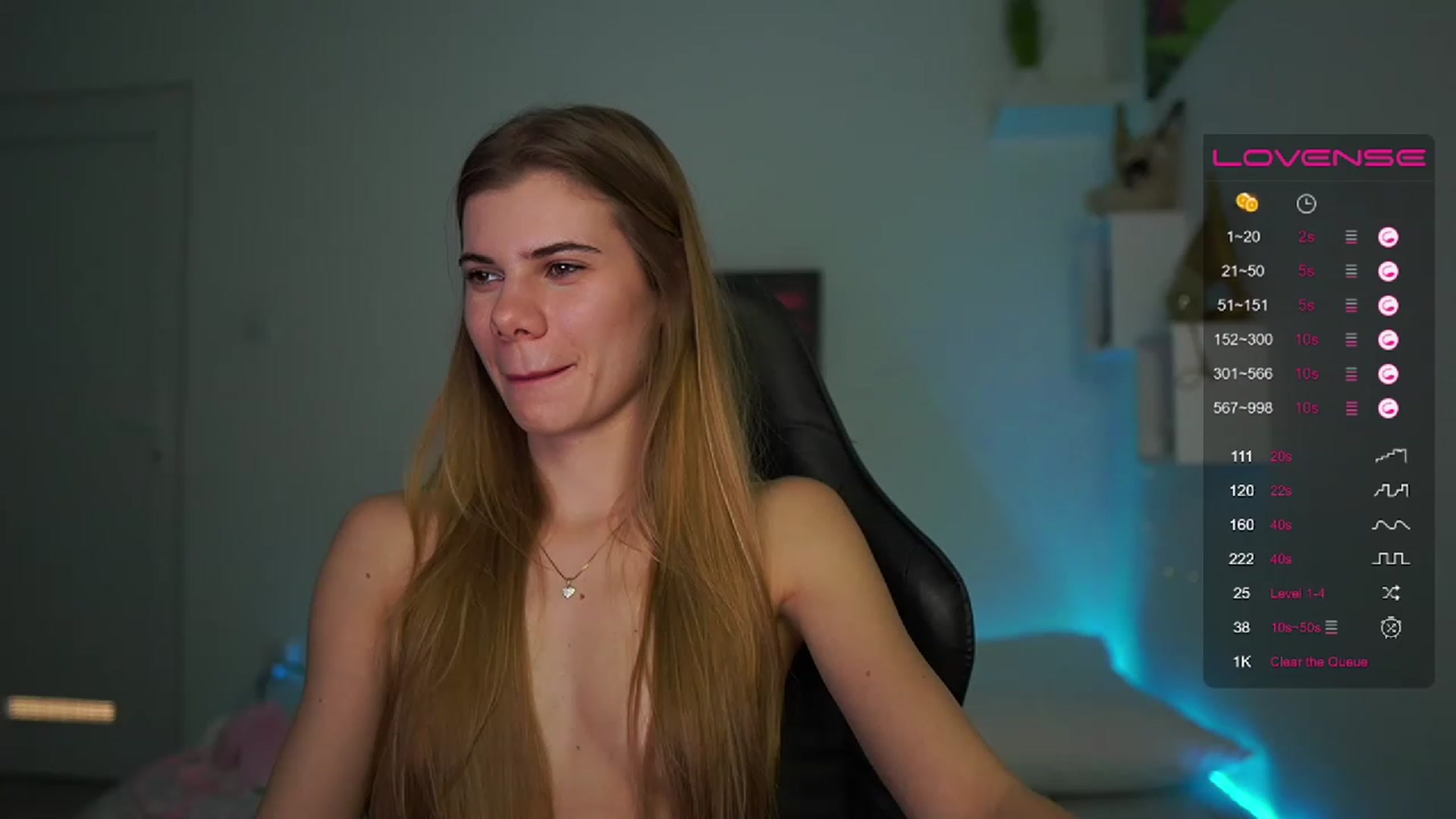 Gallery image thumbnail from RileyReid_18's myfreecams stream on, 02/20/2023, 16:07 image 16 of 20