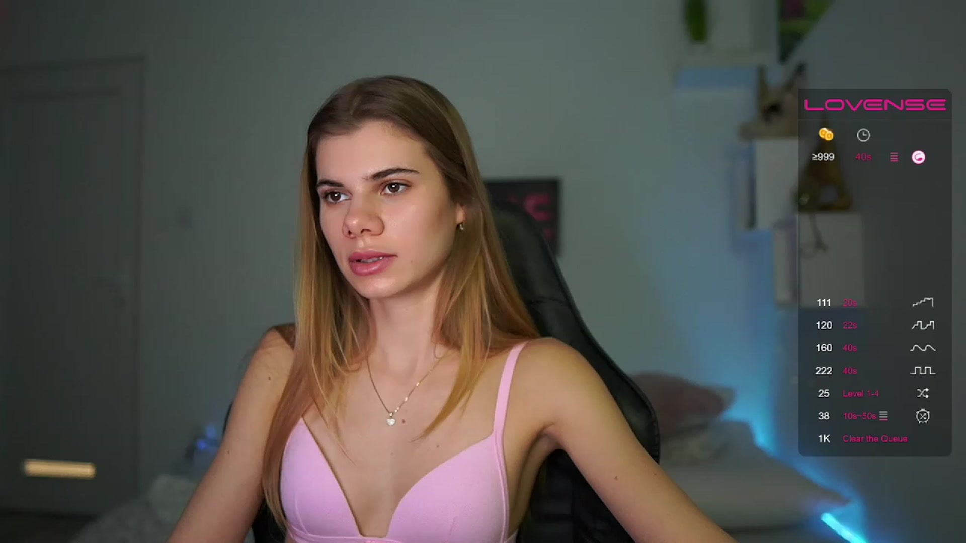 Gallery image thumbnail from RileyReid_18's myfreecams stream on, 02/20/2023, 17:48 image 11 of 20